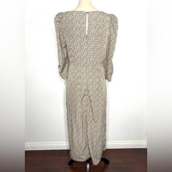 ASTR The Label Olive Floral Midi Dress - Picture 8 of 12